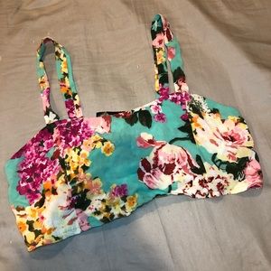 BNWT Brandy Melville floral top/Bralette